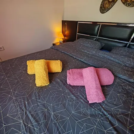 Appartement Elmas House *